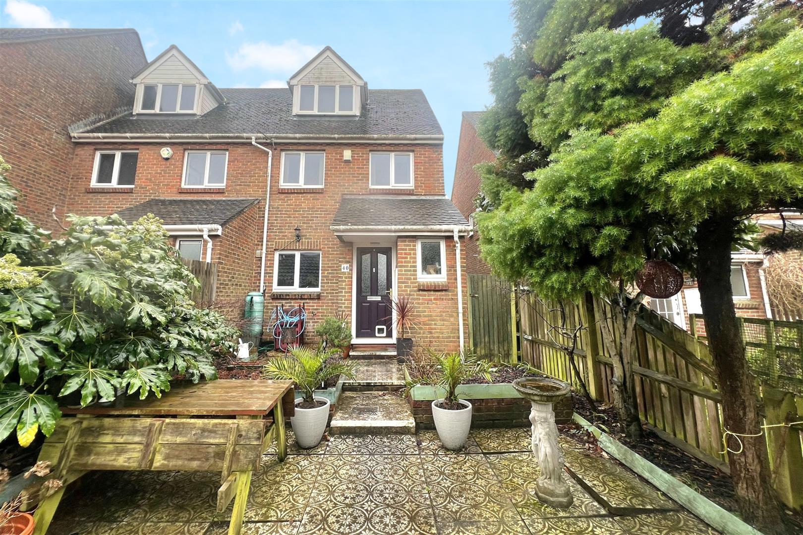 Properties For Sale/ Rent Hastings, Bexhill, Eastbourne